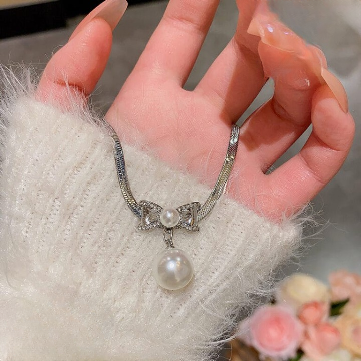 Korean Knot Pearl Pendant Necklace | Women’s Party Jewelry